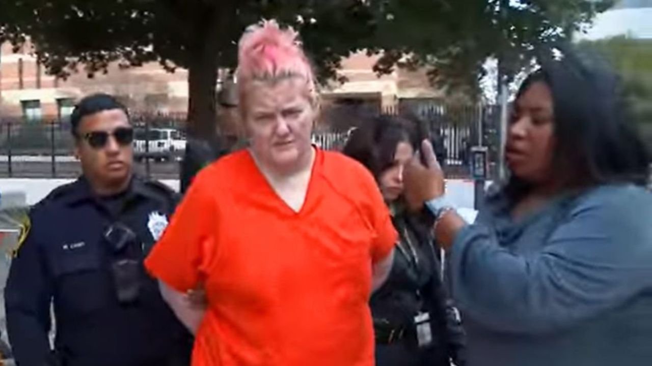 Texas Woman Charged With Murder After Shooting Boyfriend Following Christmas Eve Argument Over Car and Cellphone