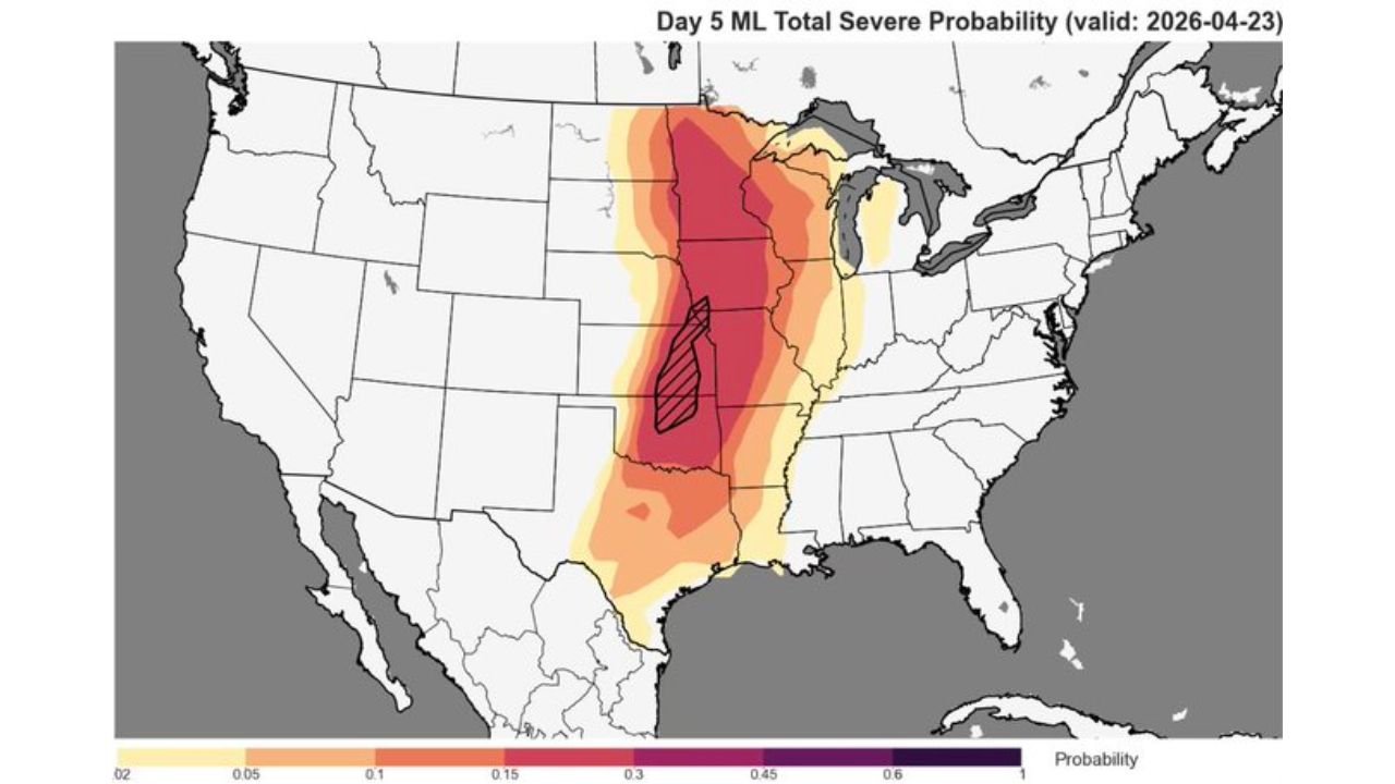 Illinois, Iowa and Wisconsin Brace for Tornadoes and 60% Severe Chance as Storm Targets Chicago This Thursday