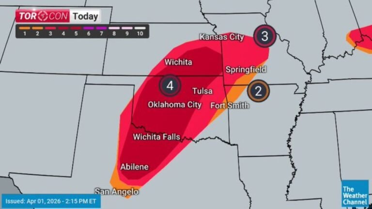 Oklahoma, Texas, Kansas, Illinois, Iowa and Wisconsin Placed Under Multi Day Severe Weather Alert With Tornado Risk Peaking Thursday